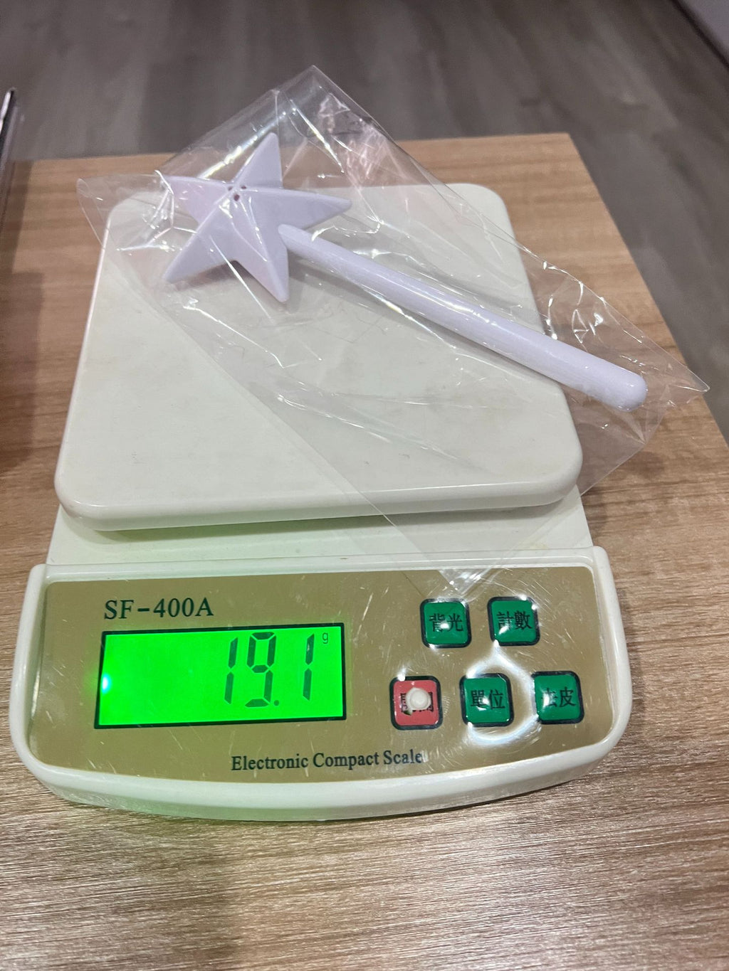 Portable Salt Pepper Shakers  Refillable Magical Star Wand Spice Dispenser Seasoning Shaker Set Kitchen & Dining BBQ Supplies바비큐
