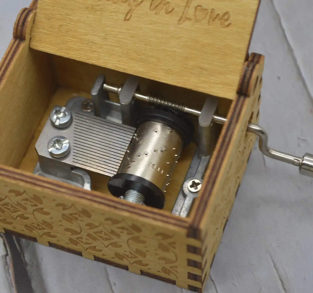 Vintage Engraving Wooden Music Box Hand-cranked Music Box Can't Help Falling in Love Music Box Wife Birthday Valentines Day Gift