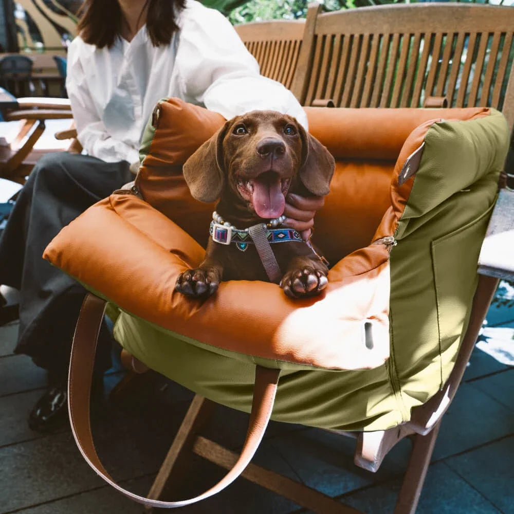 Winter Pet Outing Lathe Luxury Faux Leather Dog Car Seat/Cat Car Bed/Booster Bed Pet Booster Car Seat Comfortable Cat Travel Bed