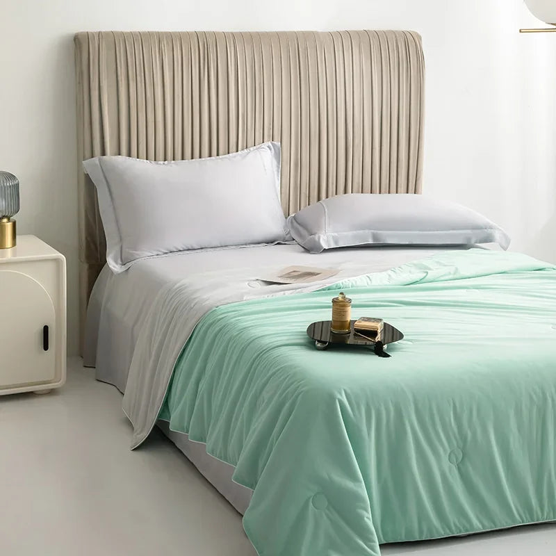 Cooling Blanket for Bed Silky Air Condition Comforter Lightweight Cooled Summer Quilt with Double Side Cold & Cooling Fabric