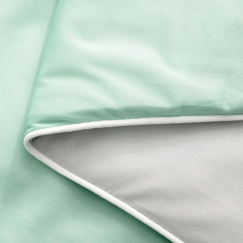 Cooling Blanket for Bed Silky Air Condition Comforter Lightweight Cooled Summer Quilt with Double Side Cold & Cooling Fabric